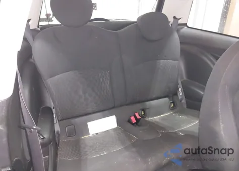 2011 Mini Cooper S z USA, uszkodzony, nr VIN WMWSV3C52BTY11364